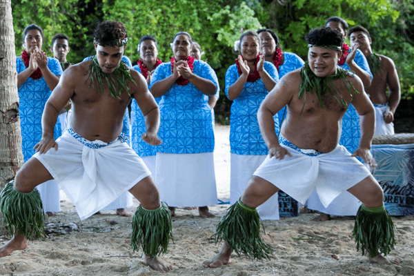 Samoan dancers at the Reward on Survivor SA