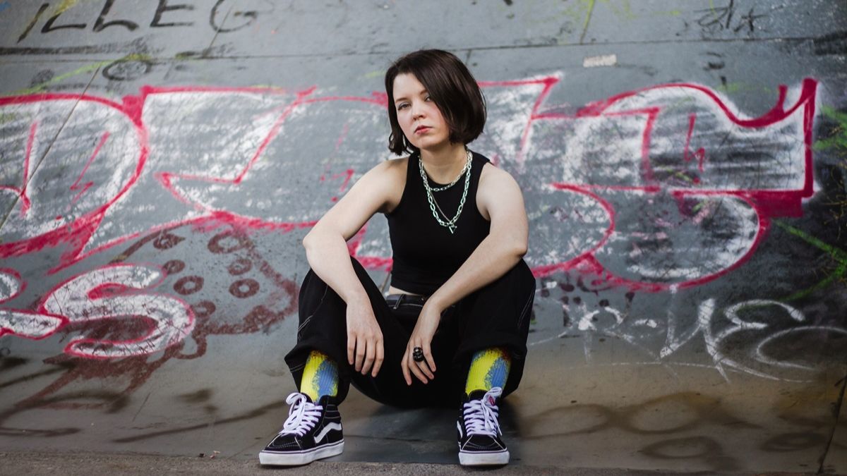 Cece Vee's 'Just Friends