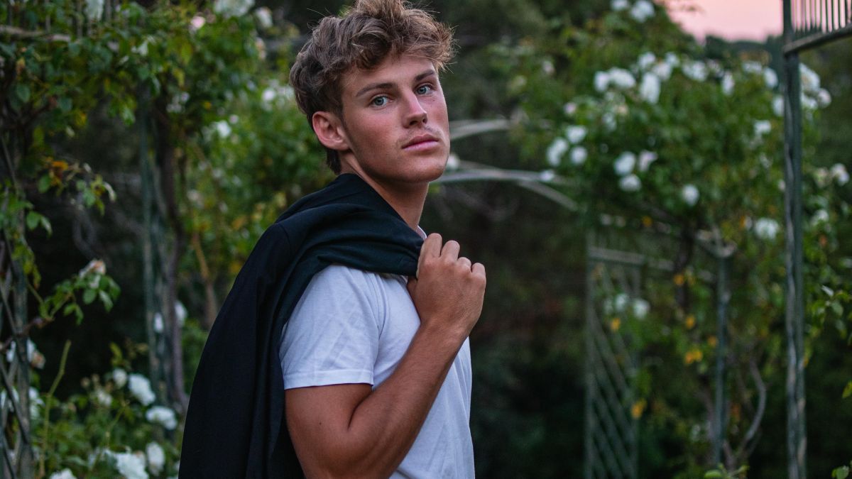 Thomas Paul debut release Holding On