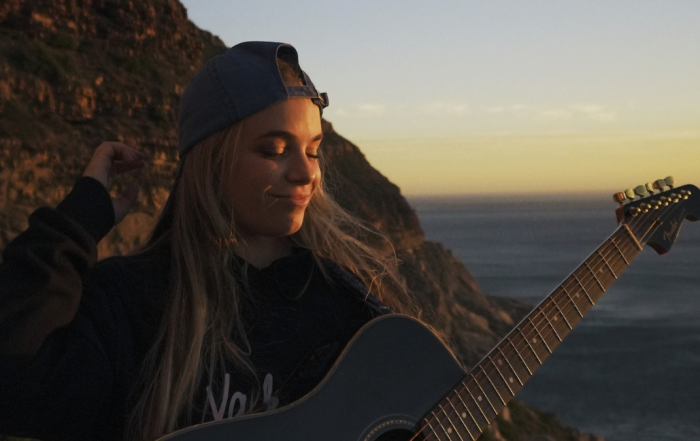 Amy Tjasink new single Shadows of the Sun