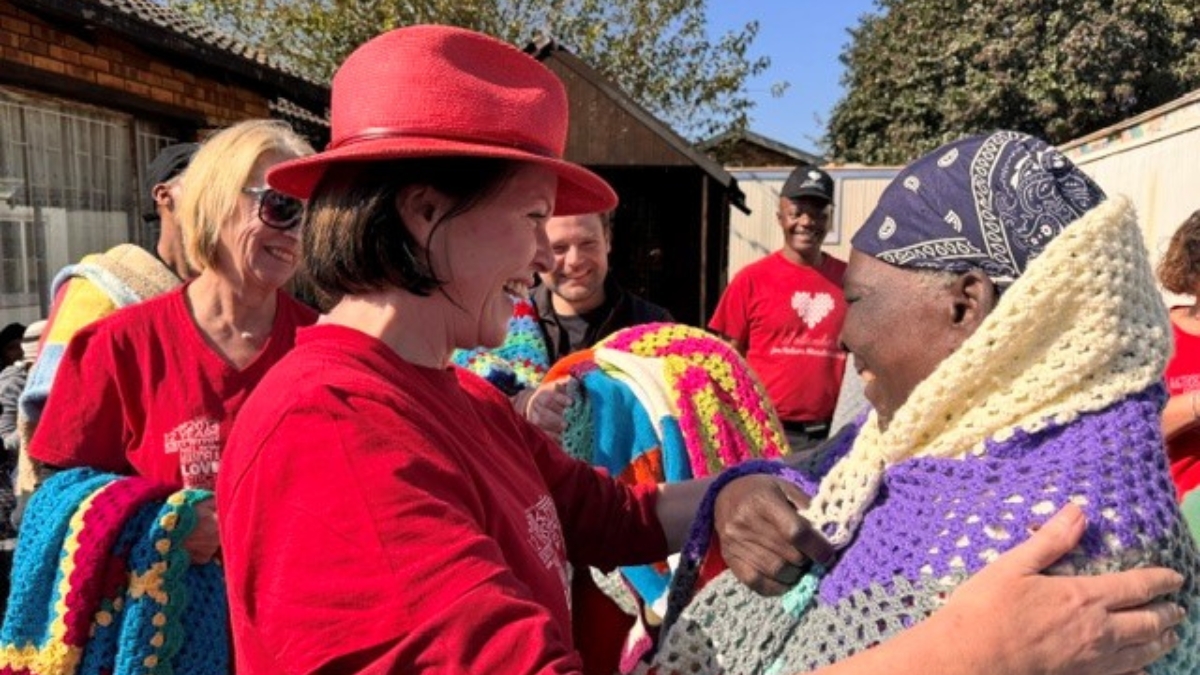 67 Blankets Worldwide Knit in Public Day